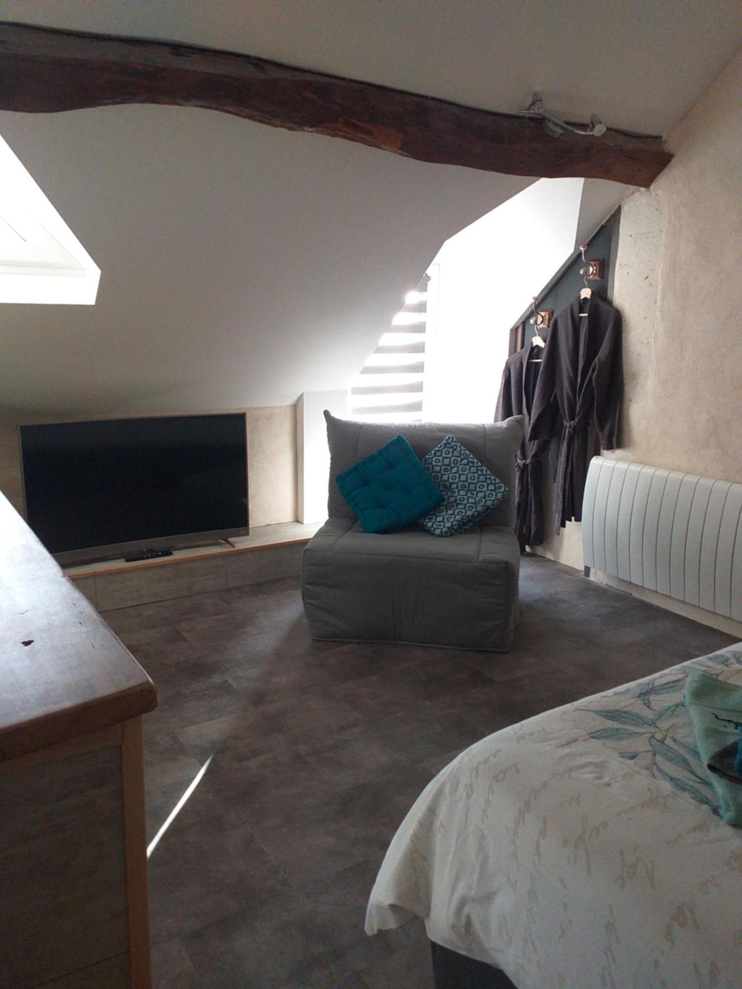 La Berrycurienne Proche Du Zoo De Beauval Saint-Aignan Avec Sdb, Wc Et Spa Privatif Pour Chaque Chambre Luçay-le-Mâle Habitación foto