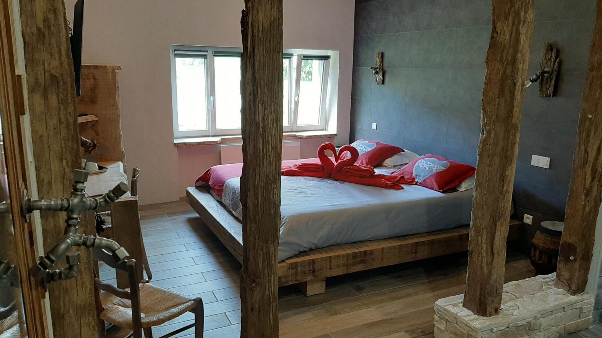 La Berrycurienne Proche Du Zoo De Beauval Saint-Aignan Avec Sdb, Wc Et Spa Privatif Pour Chaque Chambre Luçay-le-Mâle Habitación foto
